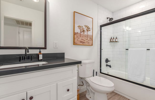 The Melrose ASU Pool Workspace Firepit - Photo 28