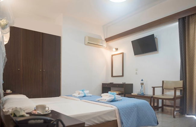 Antonios Hotel - Photo 7