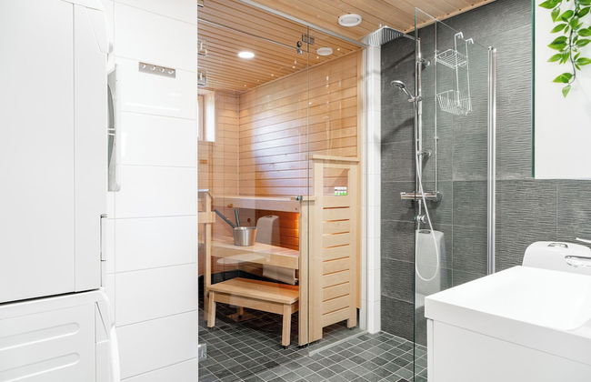 Modern 2BR Apt with Sauna & Free Parking - Foto 17