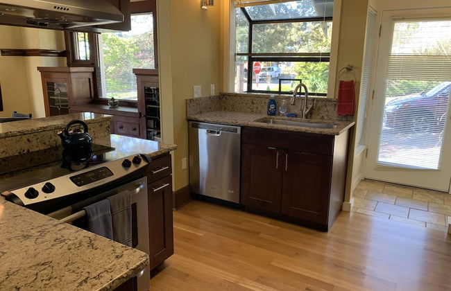 Seattle Vacation Home - Fremont House - Photo 10