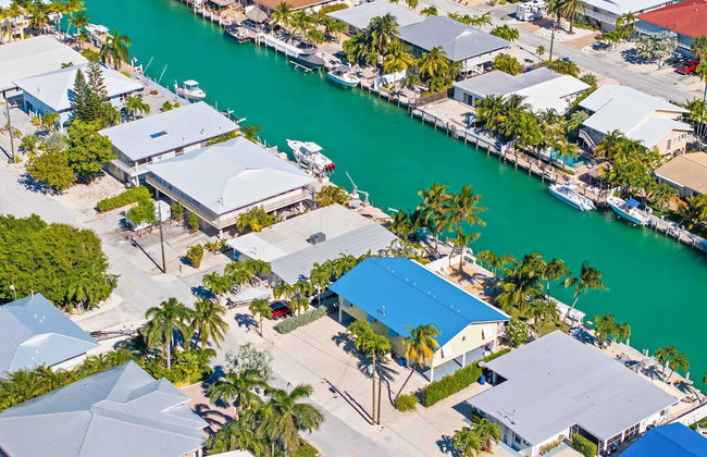 Seabreeze Cove Waterfront Gem 38 Foot Dock Cabana Club - Foto 30