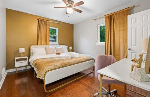 Elegant 5BR Home Sleeps 14 Minutes from DC - Russell - Foto 11