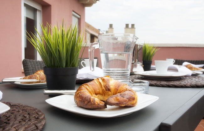 Mercedes Heritage Barcelona Apartments - Photo 70