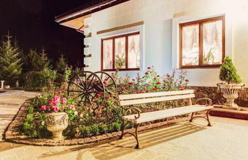 Dworek Kurowski - Foto 33