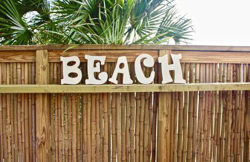 NEW Couples Retreat - sleeps 2 adults + 2 children - Foto 39