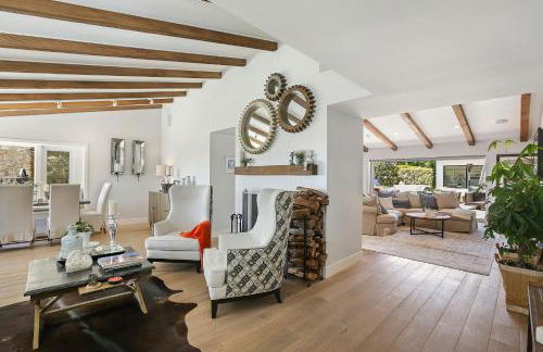 Private Wading Pool Home with Patio - Foto 9