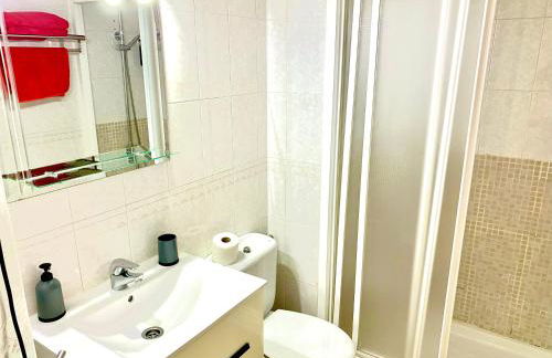 Ana's Apartment parking gratuito - Foto 21