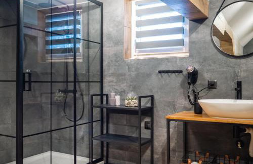 Domek RiverHut Małe Ciche - SkyWalk - blisko do szlaków TPN Wiktorówki, Rusinowa Polana , Gęsia Szyja , Brzeziny , Psia Trawka , Toporowa Cyrhla , Murowaniec , Hala Gąsienicowa - Foto 23