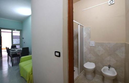 Nice Apartment In Palmi With Wifi - Foto 12