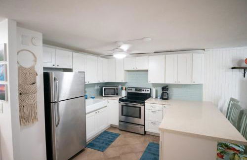 Beach & Country Beachfront Studio - Photo 4