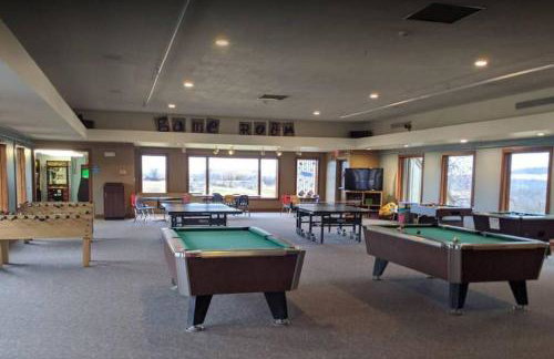 Gorgeous cabin 3bdrm/3bth, hot tub, fireplace, kid/pet friendly - Foto 14