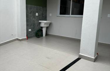 Studio com Garagem, Térreo com Acesso privativo e WIFI, a 5 Minutos do Centro - Foto 16