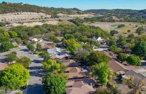Kerrville Hidden Gem With Firepit and Grill - Great Location - Foto 33
