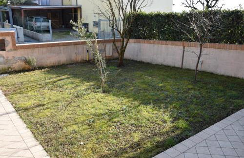 Cozy apartment in Romano D'ezzelino 45 m² with secured garden - Foto 16