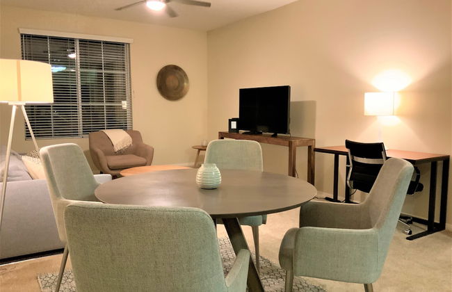 Platinum Triangle Apartments - Foto 14