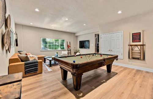 Spacious Cozy and Renovated Mountain Retreat - Foto 19