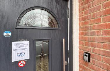 Modern Two-Bedroom House - Free Parking - Foto 27