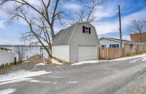 Boat, Grill and Unwind Lakefront Cayuga Home! - Foto 32