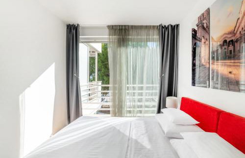 Hermosa Luxury Apartment - Photo 21