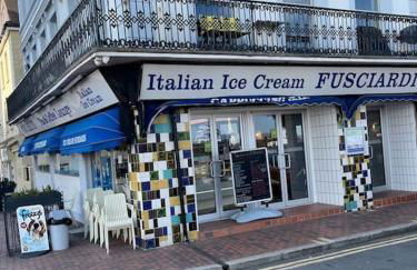 "The Celebration" Balcony Seafront Apartment - Foto 25