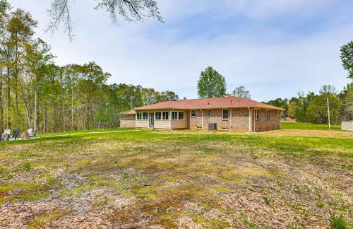 Fall and Football Vibes Titus Retreat with Game Room - Foto 27