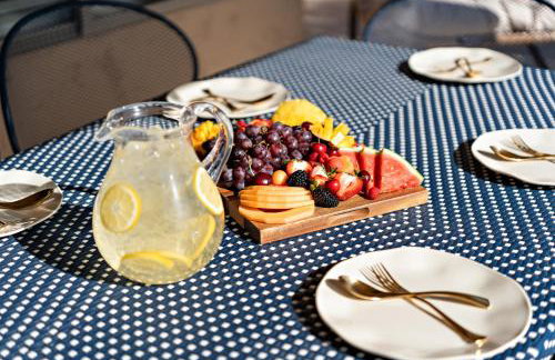 Serenity Splash Upscale Stay Pool Game Lounge - Foto 29