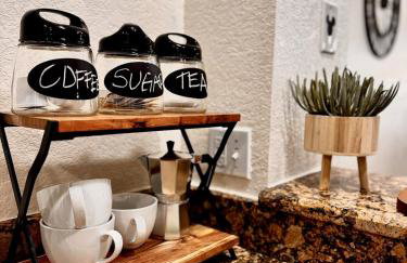 Modern 3BR Retreat with Comfort & Style Near Disney - Foto 27