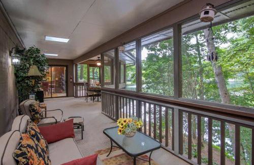 Connestee Lakefront Retreat · Lakefront Retreat in Connestee Fal - Foto 15