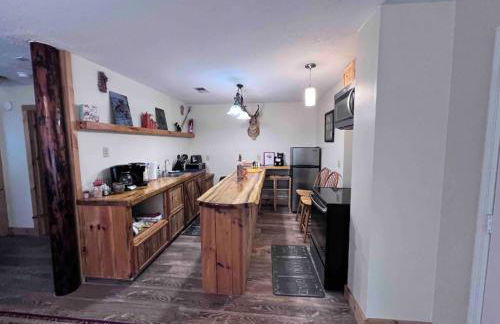 Moonshine Creek Too - Foto 7