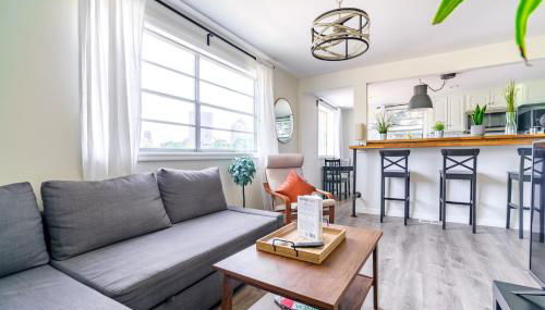 Jungle House Columbus Short North Downtown Free Parking - Steps to Convention Center & Nationwide Arena - 1BR Luxury Home - Sleeps 6 - Over 5,800 Five Star Stays - Foto 2