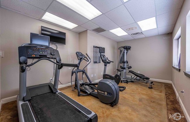 Elite Cabins and RV Park - Photo 28