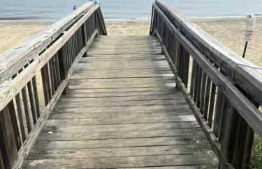 Historic Coastal Haven- Pet Friendly Fast Wi-Fi - Foto 40