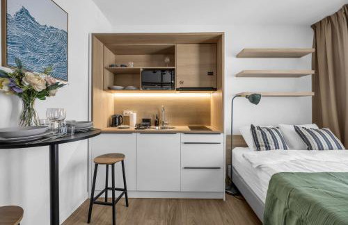 Praga Studio with Air-Con - 140m Metro, near PGE Narodowy Stadium - by Rentujemy - Foto 6