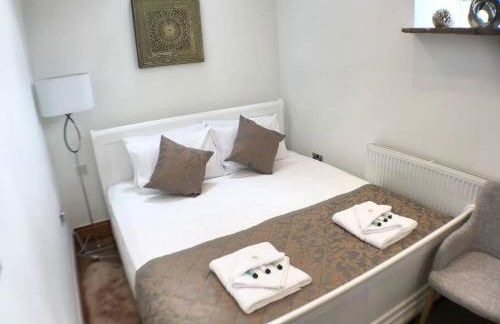 Charming 1 Bed Near Alton Towers, Polar Bears, Peak District - Foto 12