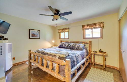 Grill and Fire Pit Waterfront Cameron Retreat! - Foto 15