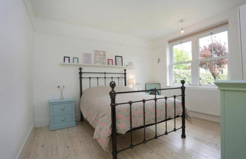BRIARDENE AT BROADLANDS by BOURNECOAST - A Beautiful Large Family Home with a Garden and Parking in a Popular Area - HB7352 - Foto 25