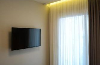L-Suites - Photo 21
