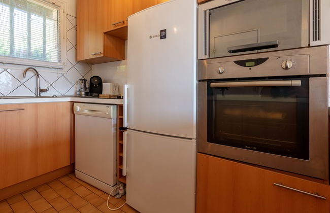 3 bedroom House in Carqueiranne with garden and terrace - Photo 10