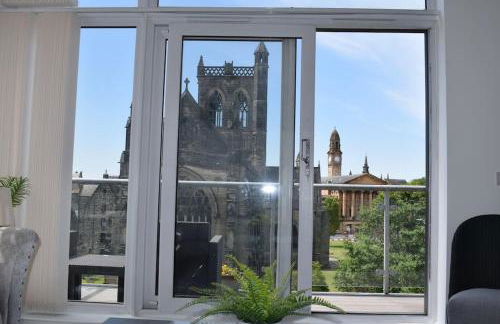 The Paisley Penthouse - Stunning View of the Abbey - Foto 21
