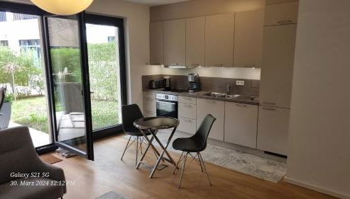 LUXI luxuriöses Appartement mit Terrasse und Garten mitten in Berlin - Foto 2