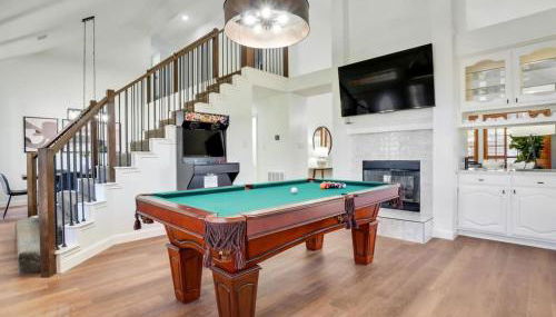 Modern Rustic Oasis Games Cinema UTD Plano Frisco - Foto 4