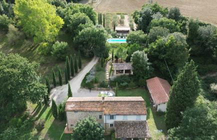 Fraai landhuis in het groene hart van Umbrië - Photo 1