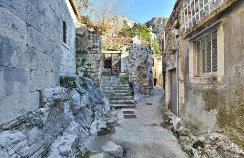 Apartments Mirabella - Photo 23