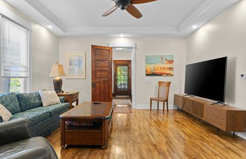 The Glarum House - Gorgeous Historic Home & AC! - Foto 3