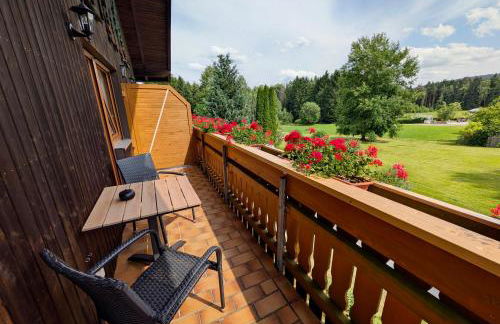 Gästehaus Philipp im Herzen des Fichtelgebirges - 5 Ferienwohnungen, großes Grundstück, Wald und Wiese, Wohnung mit privater Sauna, kostenfreie Parkplätze, WLAN - Foto 65