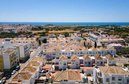 Luminous 3BDR Apartment W/Balcony by LovelyStay - Foto 19