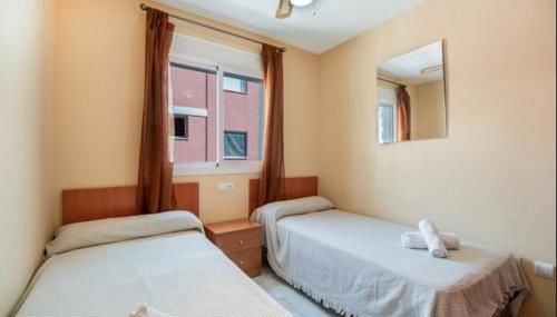 Ecija Playa Rota by Staycare - Photo 5, towels