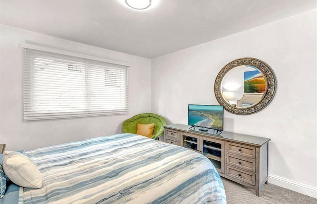 Pebble Beach Barking Seals - 5min Walk to the Beach! - Photo 5