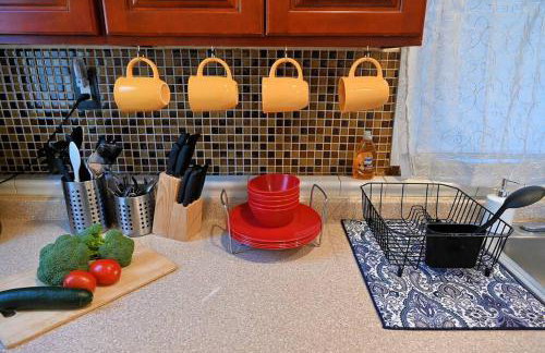 The Pearl-Lovely Victorian Home with Bed and Breakfast Energy - Foto 48