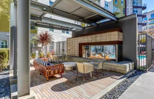 Charming 3 Bedroom Apartment with Pool Near San Diego Convention Center - Foto 7